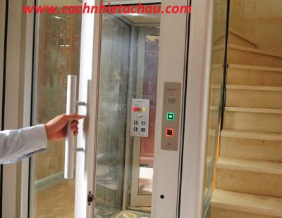 thang máy cho nhà phố, thang máy cho các hộ gıa đình employee photograph